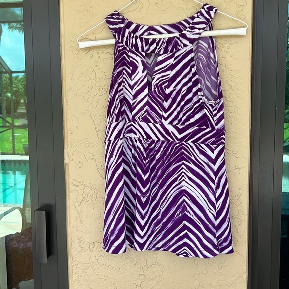 BCBG max Samara size, extra extra small dynamite, top, purple and white - Picture 1 of 5
